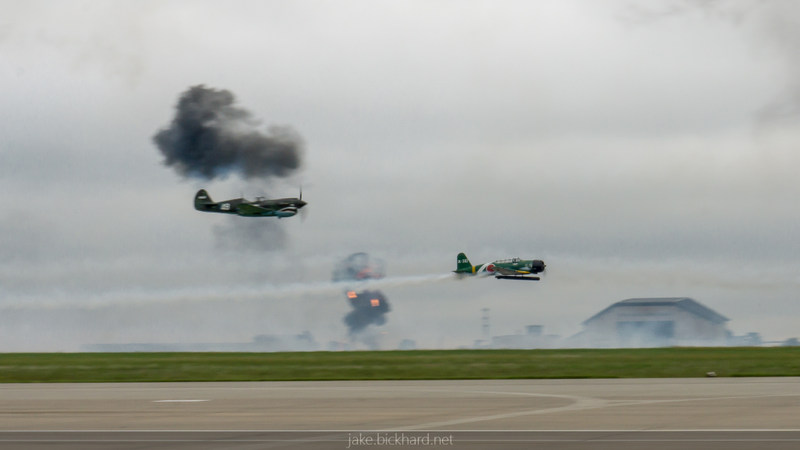 Illustration for article titled Airshow flying pics